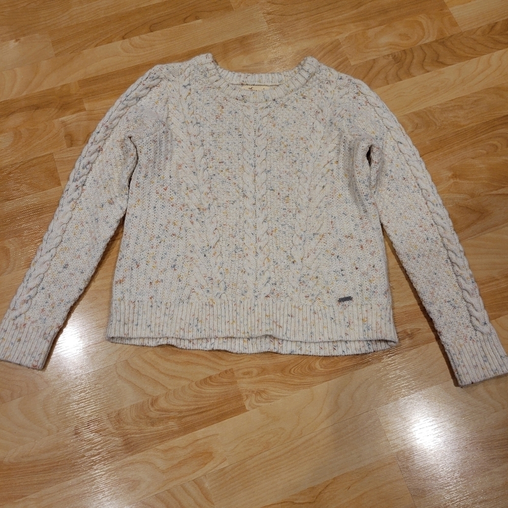 Holister Cream Cable Knit Crew Neck Sweater Size Small